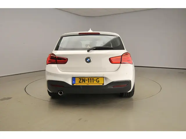 BMW 1 Serie 118i 2019 Benzine 5