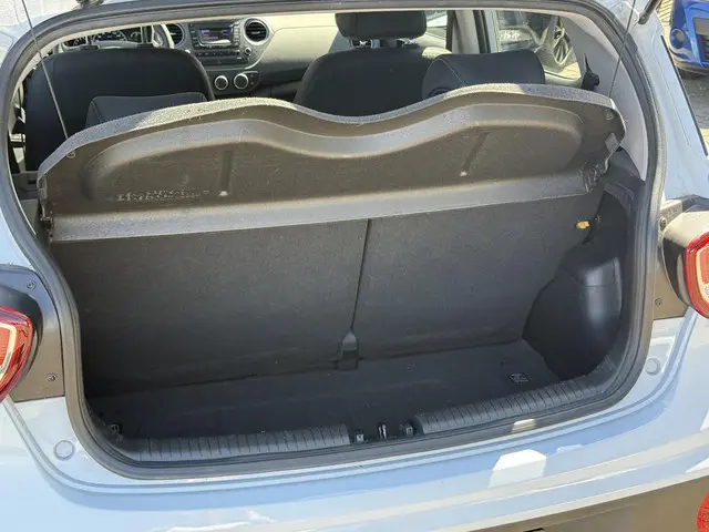 Hyundai i10 1.0i Comfort 2020 Benzine 8