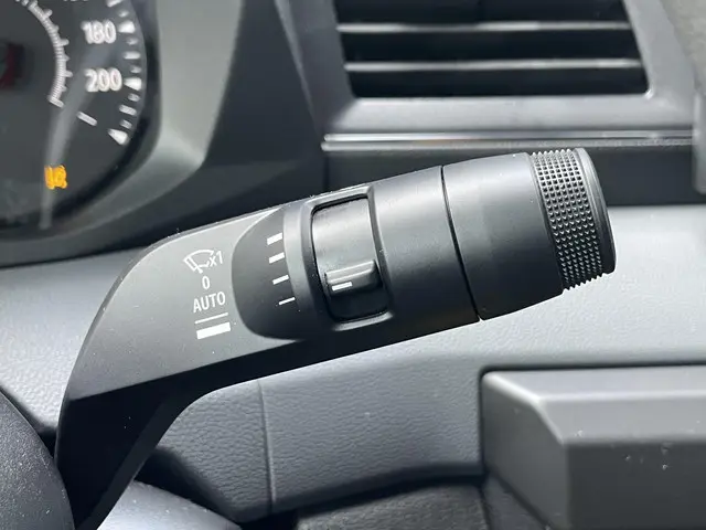 Renault Master T35 2.0 dCi 130 L2H2 Advance 2024 Diesel 26