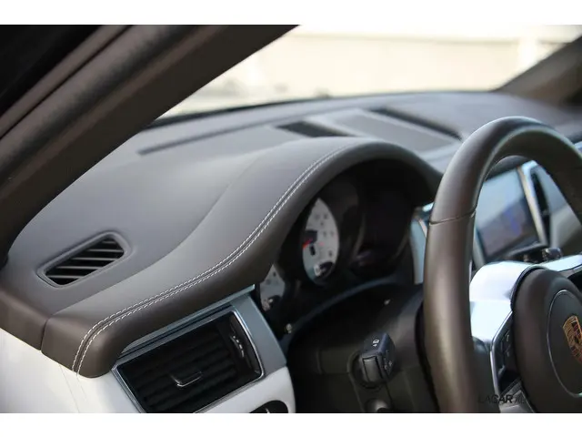 Porsche Macan 3.0 S I 360° I Bose I Pano 2018 Benzine 18