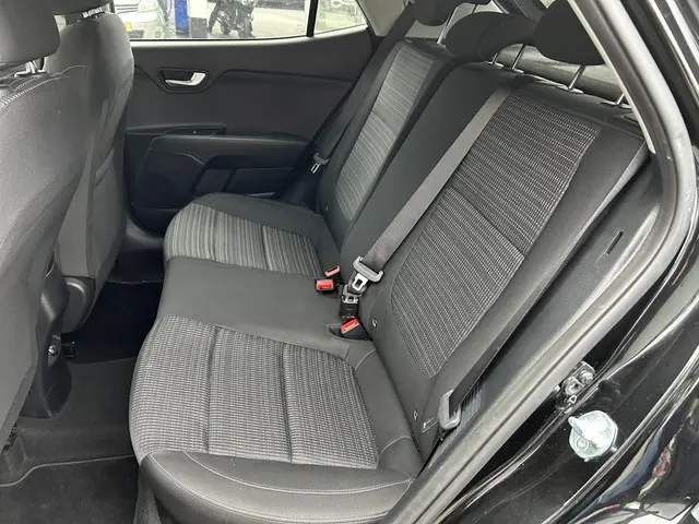 Kia Stonic 1.0 T-GDi MHEV DynamicPlusLine 2023 Benzine 12
