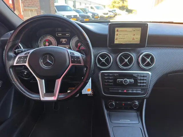 Mercedes-Benz A-Klasse 180 Ambition 2015 Benzine 11