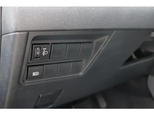 Toyota Yaris 1.5 Hybrid Active 2022 Hybride Benzine 22