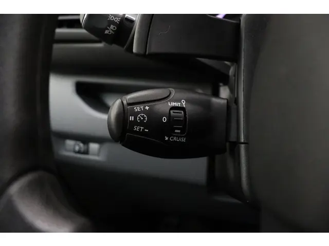 Opel Vivaro 2.0 CDTI L3H1 Edition 2020 Diesel 22