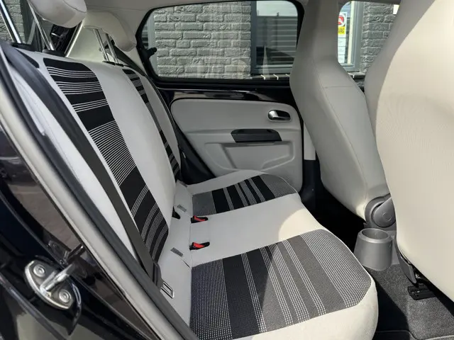 SEAT Mii 1.0 Chill Out 2013 Benzine 14
