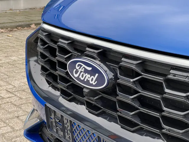 Ford Kuga 2.5 PHEV ST-Line X 2025 Hybride Benzine 9