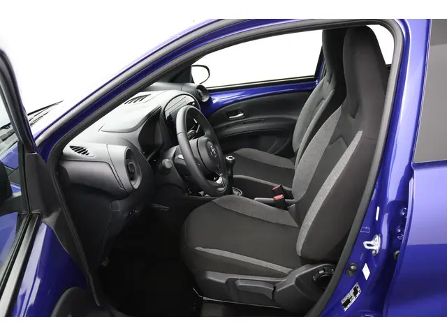 Toyota Aygo X 1.0 VVT-i MT Play 2024 Benzine 17