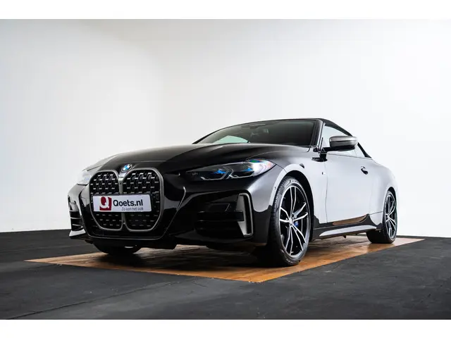 BMW 4 Serie Cabrio M440i High Executive 2023 Benzine 32