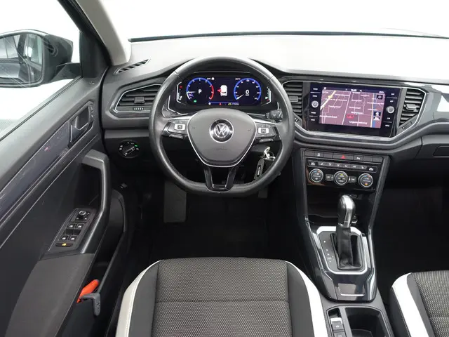 Volkswagen T-Roc 1.5 TSI R-line+ Aut- 2019 Benzine 7