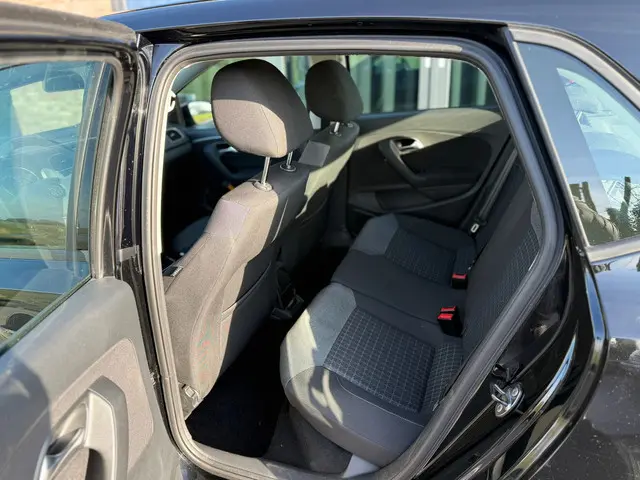 Volkswagen Polo 1.4 TDI Comfortline 72342km 2017 Diesel 9