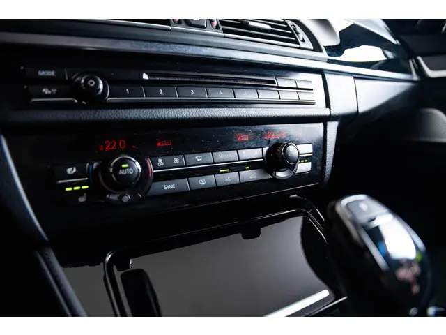 BMW 5 Serie Touring M550xd 2016 Diesel 16