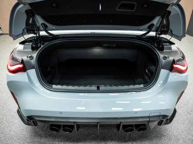 BMW M4 4-serie Cabrio xDrive Competition 2023 Benzine 18