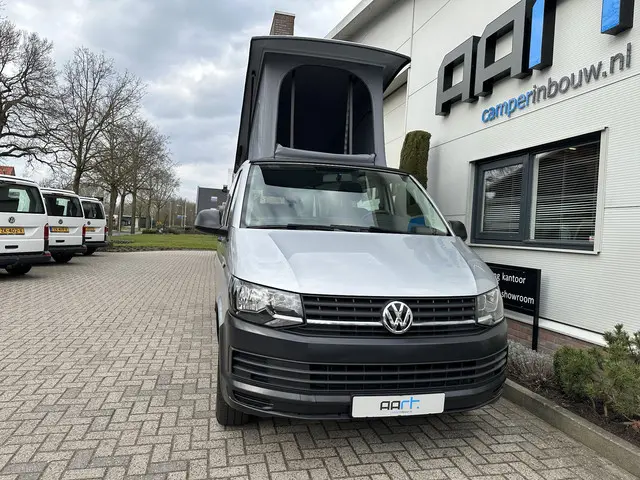 Volkswagen Transporter Kombi 2.0 TDI L2H2 2018 Diesel 20