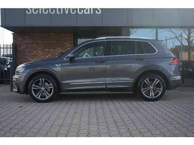 Volkswagen Tiguan 2.0 TSI 4Motion 2017 Benzine 31