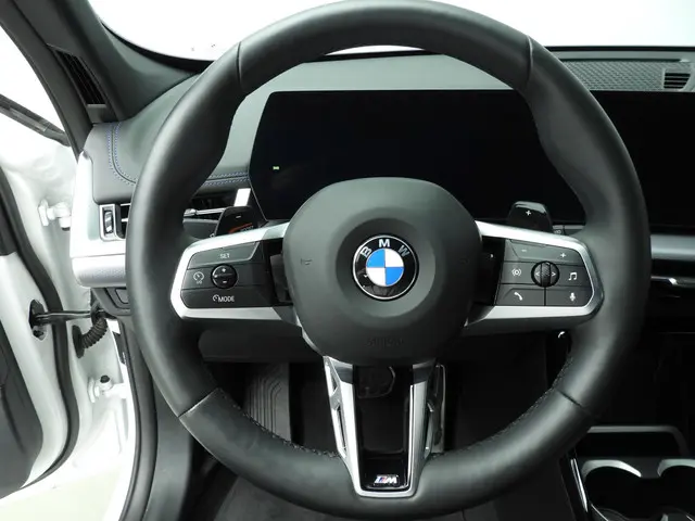 BMW X1 sDrive18i 2024 Benzine 11