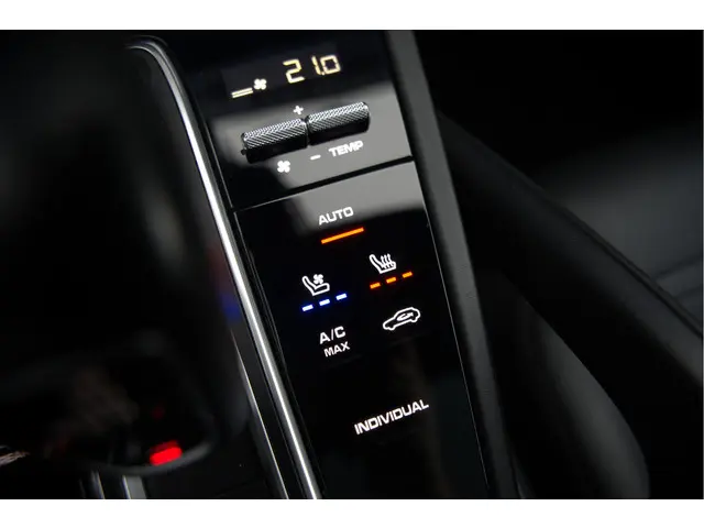 Porsche Cayenne 3.0 E-Hybrid 2018 Hybride Benzine 61
