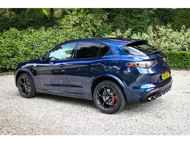 Alfa Romeo Stelvio 2.9 V6 AWD Quadrifoglio 2020 Benzine 4