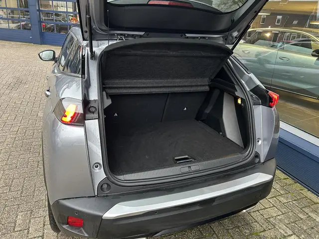 Peugeot 2008 1.2 Turbo 130 PK Allure Pack 2022 Benzine 28