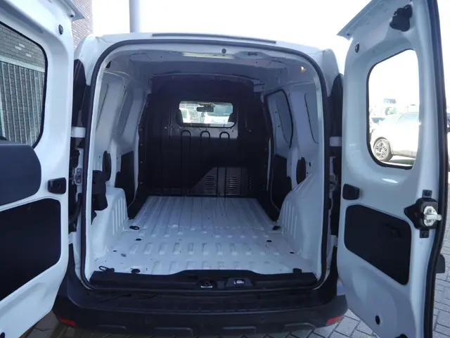 Renault Express 1.5 dCi 75 Comfort 2023 Diesel 4