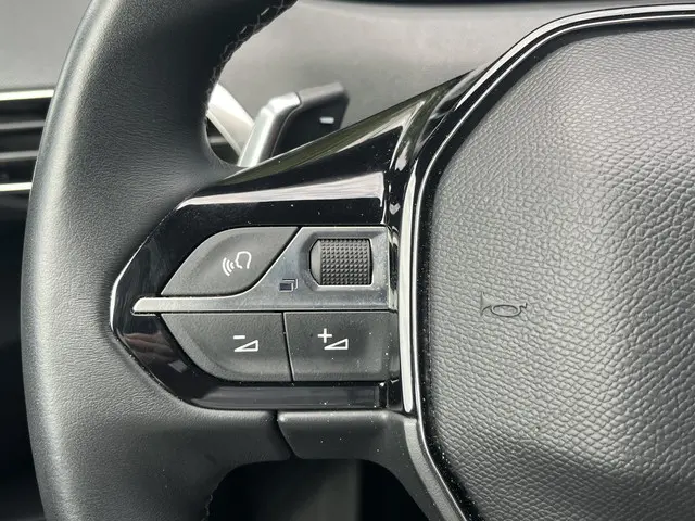 Peugeot 3008 1.6 HYbrid 225 GT 2023 Hybride Benzine 21