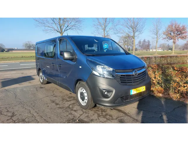 Opel Vivaro 1.6 CDTI L2H1 DC Sport EcoFlex 2018 Diesel 4