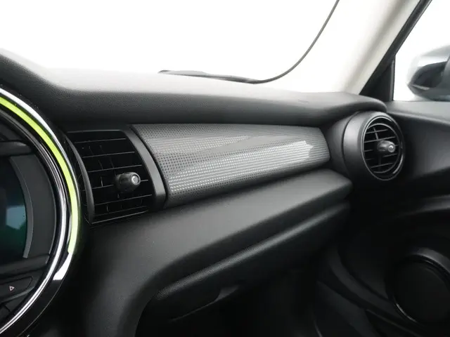 MINI Cooper Salt 2020 Benzine 22