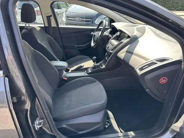 Ford Focus Wagon 1.0 EcoBoost Titanium 2016 Benzine 10