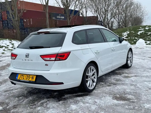 SEAT Leon ST 1.8 TSI FR Connect / PANO / LED / 2016 Benzine 4