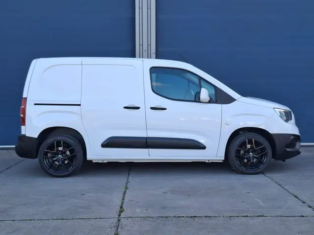 Opel Combo 1.6D L1H1 Edition 2019 Diesel 9