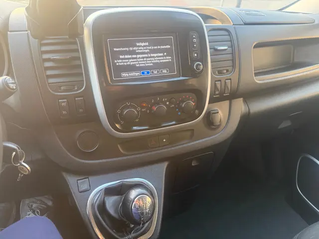 Opel Vivaro 1.6 CDTI L2H1 Sport EcoFlex 2017 Diesel 16