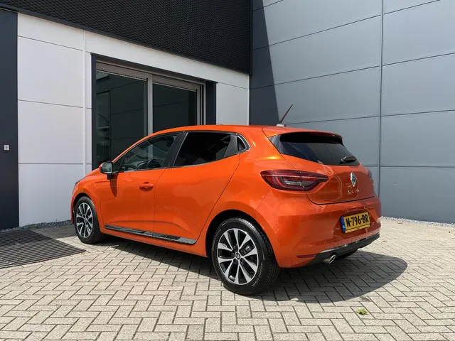 Renault Clio 1.0 TCe Intens 2021 Benzine 6