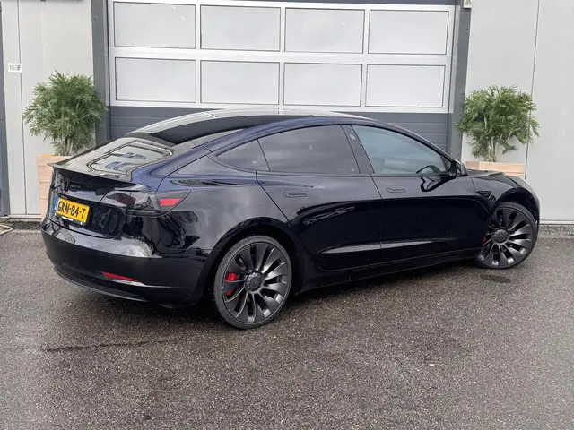 Tesla Model 3 Performance AWD 75 kWh 2023 Elektrisch 7