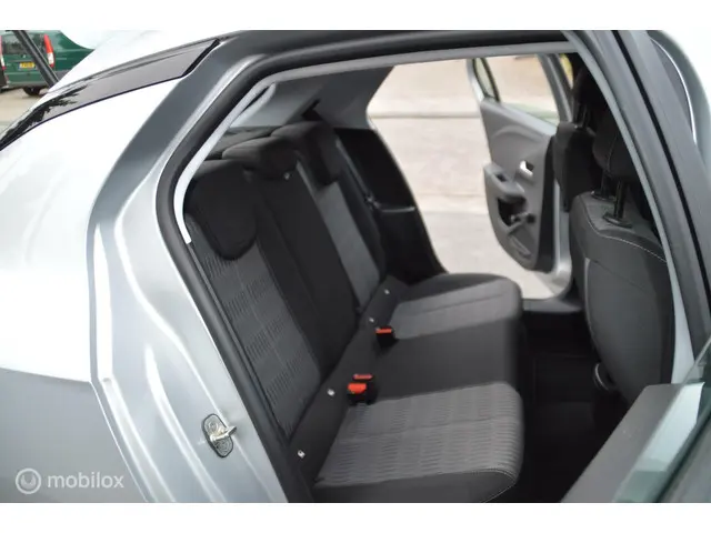 Opel Corsa 1.2 Edition 2022 Benzine 18