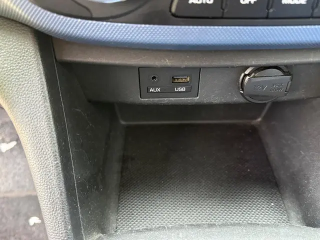 Hyundai i10 1.0i i-Motion Comfort 2017 Benzine 15