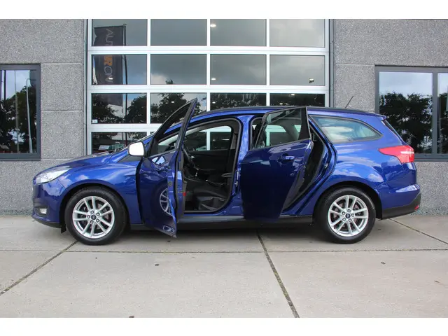 Ford Focus Wagon 1.0 Lease Edition 125 Pk 2017 Benzine