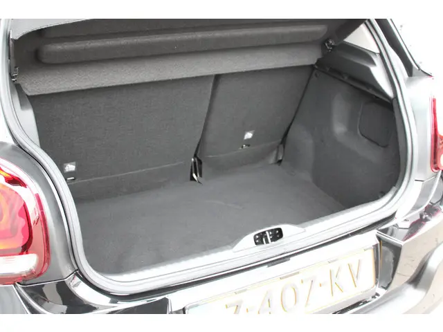 Citroën C3 1.2 PT 83PK PLUS 2024 Benzine 11