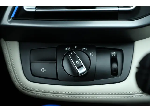 BMW i8 1.5 2015 Hybride Benzine 46