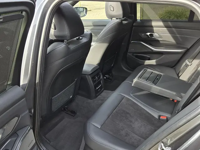 BMW 3 Serie Touring 330e xDrive 2021 Hybride Benzine 5