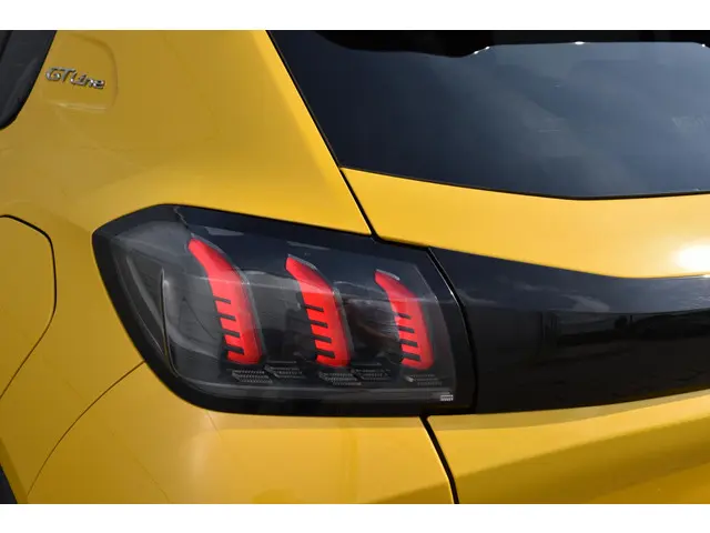 Peugeot 208 1.2 PureTech GT-Line 2020 Benzine 20