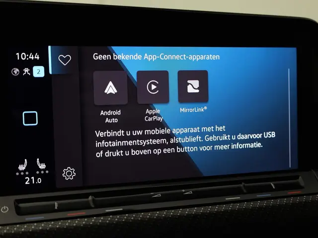 Volkswagen Golf 1.5TSI/130PK R-Line DSG 2022 Benzine 12