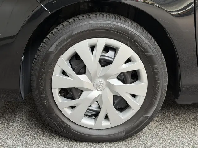 Toyota Yaris 1.5 Hybrid Active 2019 Hybride Benzine 19