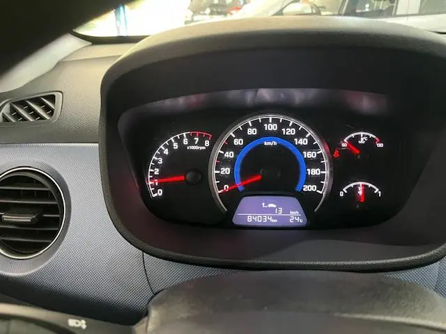 Hyundai i10 1.0i i-Motion Comfort 2015 Benzine 9