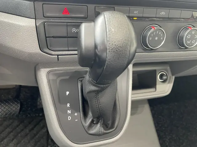 Volkswagen Crafter 35 2.0 TDI L4 2022 Diesel 16