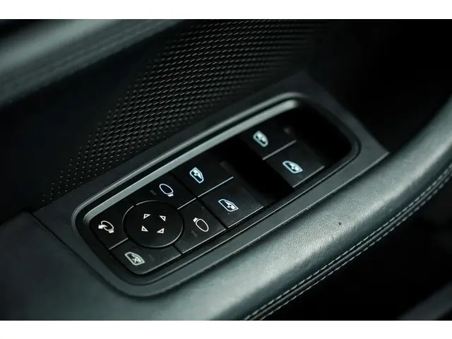 Porsche Taycan Cross Turismo 4 93 kWh 2021 Elektrisch 14