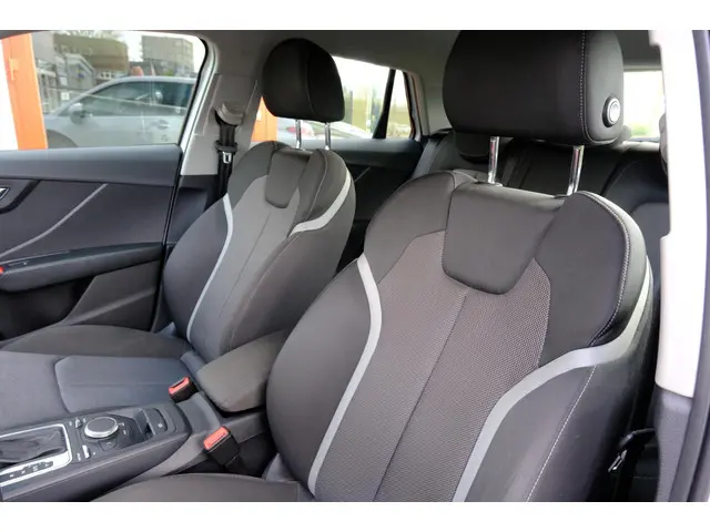 Audi Q2 30 TFSI Sport Aut. Navi|Clima|LMV 2019 Benzine 25