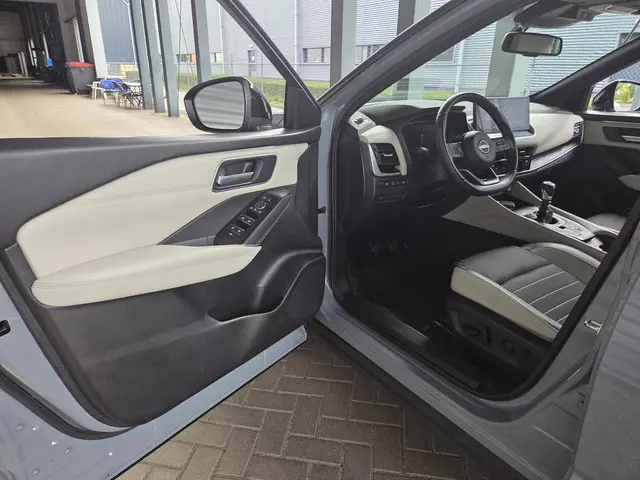 Nissan QASHQAI 1.3 MHEV Tekna 2023 Benzine 15