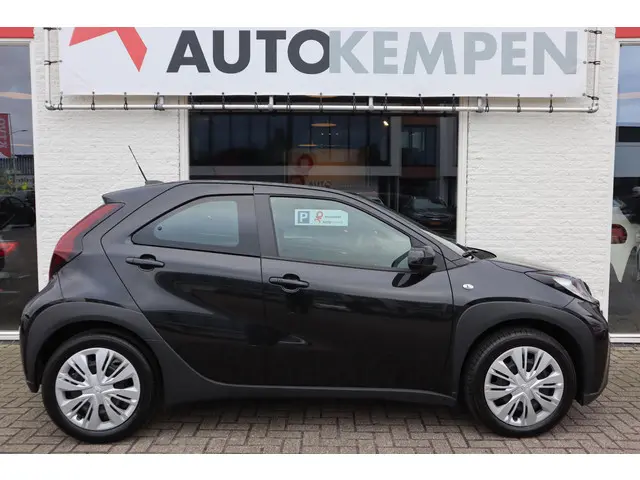 Toyota Aygo X 1.0 VVT-i S-CVT PLAY 2023 Benzine 23