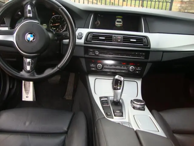 BMW 5 Serie 520i High Executive 2016 Benzine 10