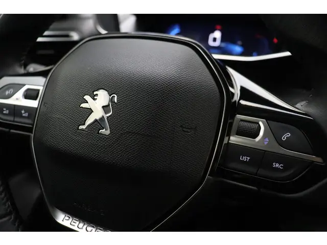 Peugeot 2008 1.2T 100pk Allure 2021 Benzine 18