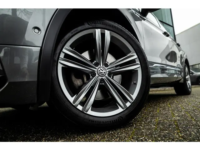 Volkswagen Tiguan 2.0 TSI 4Motion Highline 2018 Benzine 14